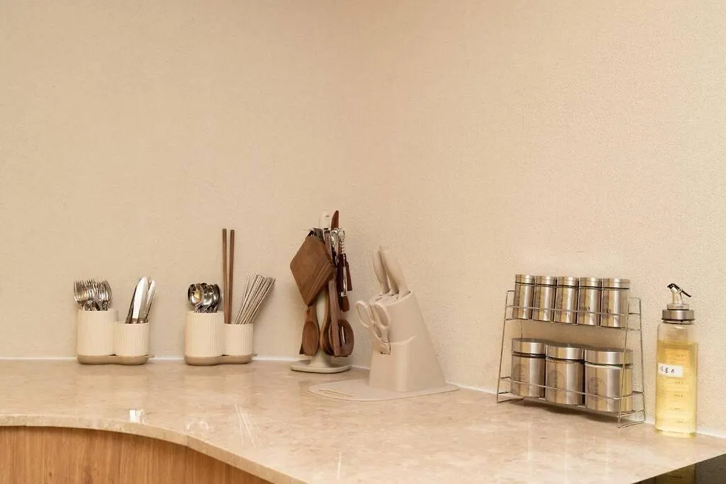 The First Gwangan Apartment Busan 0*,